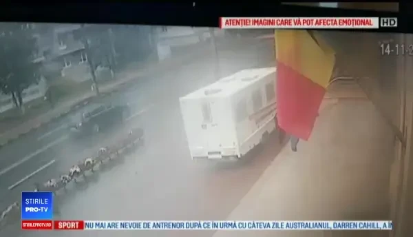 Mamă și fiică, spulberate pe trecere de un șofer de 26 de ani. Impactul a fost filmat