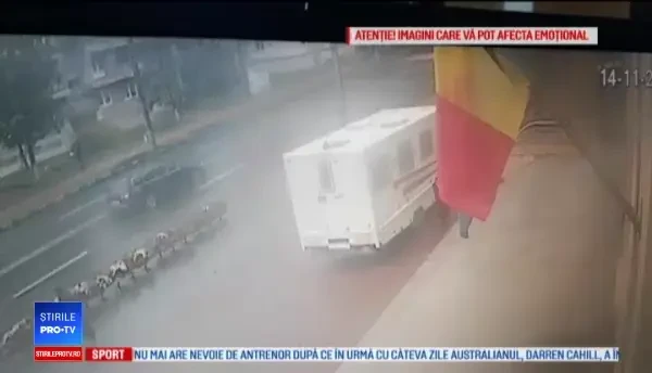 Mamă și fiică, spulberate pe trecere de un șofer de 26 de ani. Impactul a fost filmat