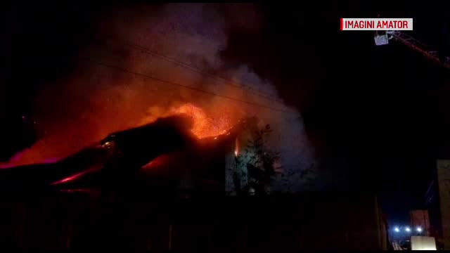 Incendiu violent într-o localitate de lângă Cluj