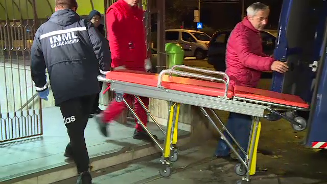 Cine este tânărul care a murit după ce s-a plimbat pe liniile de metrou. Autorităţile, fără reacţie