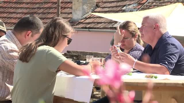 Primele puncte gastronomice locale din România, pe modelul celor din Grecia și Italia