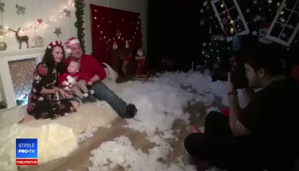 Obicei costisitor al românilor, de Crăciun. Plătesc sute de lei pentru "amintiri de neuitat"