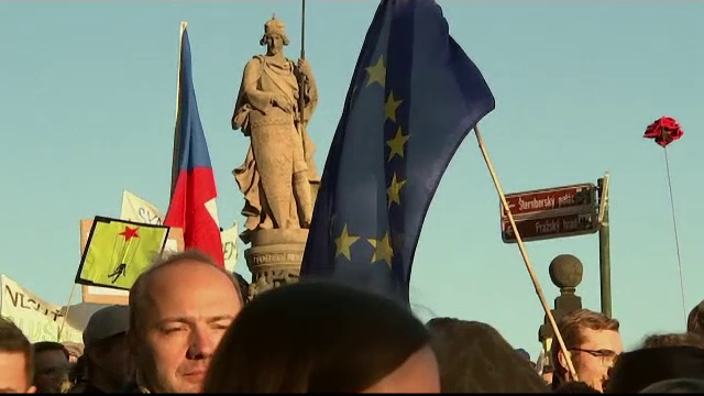 Cehii au protestat împotriva premierului miliardar Andrej Babis. Acuzațiile aduse