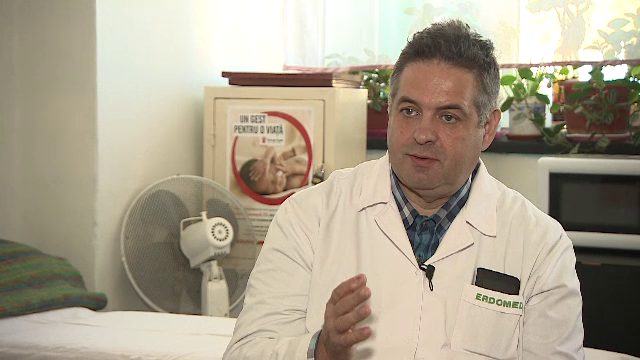 Dr. Gindrovel Dumitra