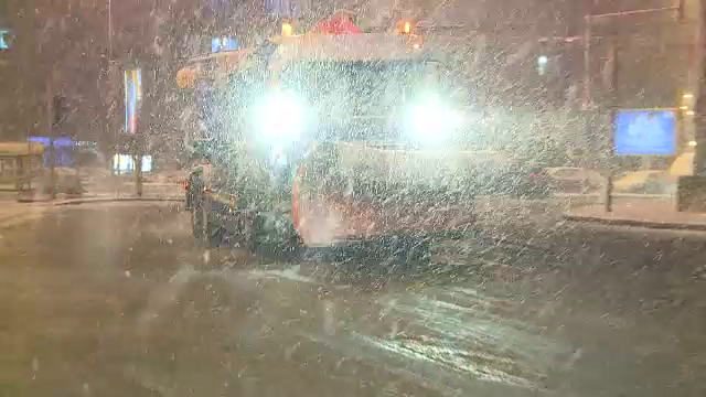 Codul de ninsoare, prelungit de ANM. Lista județelor afectate de zăpadă și viscol