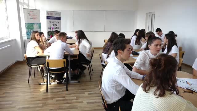 Un liceu din Sighetu Marmaţiei, printre cele mai bune din Europa. Ce învaţă elevii