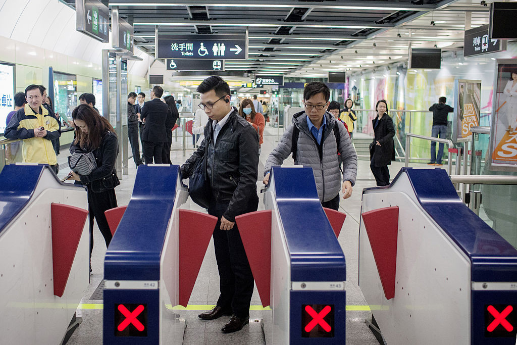 Accesul la metroul din Hong Kong se va face prin scanarea codurilor QR cu telefonul