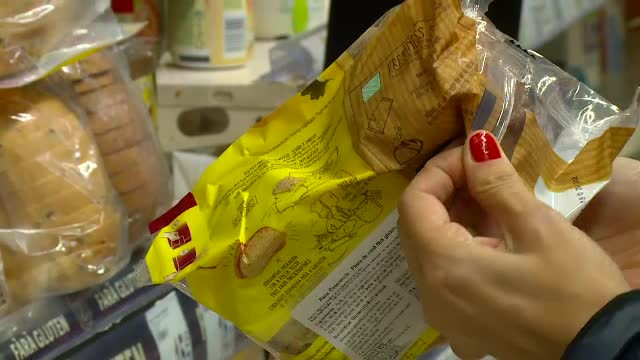 Cât trebuie să scoată din buzunar românii care au intoleranţă la gluten. Analizele ar putea fi gratuite