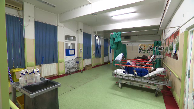 Medicii au dezafectat un salon şi au improvizat o boxă ca să trateze o femeie arsă. Anunțul Ministerului Sănătății