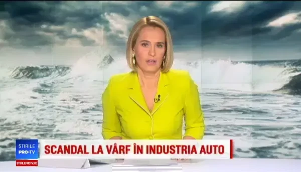 Momentul în care valuri de 10 metri lovesc o clădire din Tenerife. VIDEO