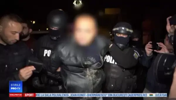 Starea tinerei tâlhărite în scara blocului din Alba Iulia. Agresorul fusese eliberat recent din închisoare