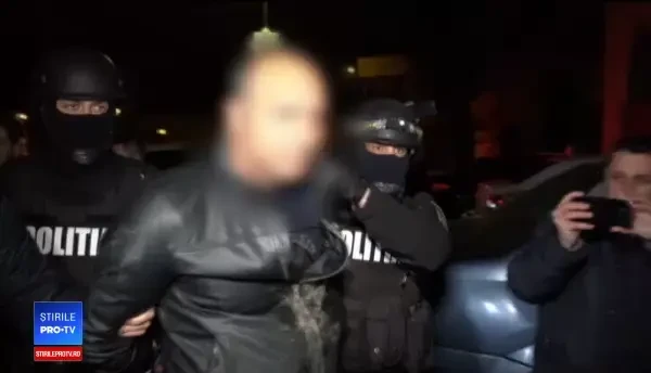 Recidivistul care a atacat o tânără în scara blocului a scăpat cu "marea eliberare" a lui Toader