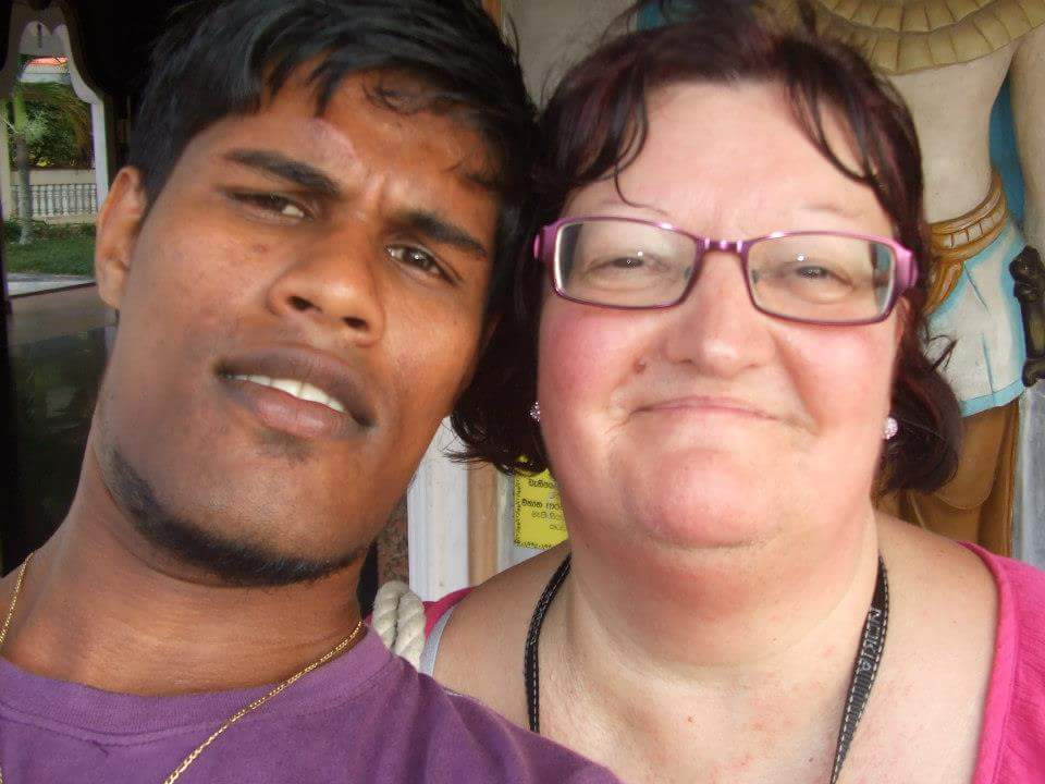 Drama unei femei care s-a căsătorit cu un bărbat cu 34 de ani mai tânăr. Ce s-a întâmplat cu bărbatul