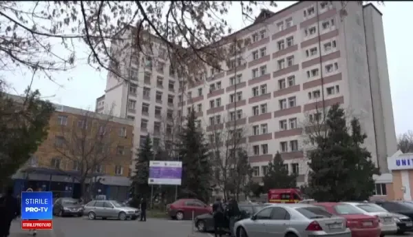 Situație dramatică în spitale. Medic grav bolnav, obligat să facă 8 gărzi pe lună: "Ca un sclav"