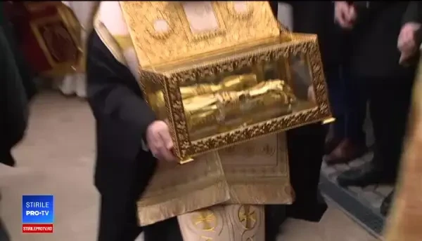 Sfințirea Catedralei Mântuirii Neamului, ultimele pregătiri. Bartolomeu I a sosit în Capitală