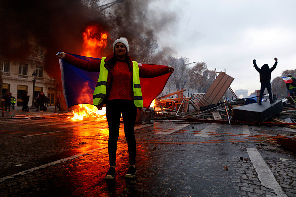proteste paris 24 -25 noiembrie - 14