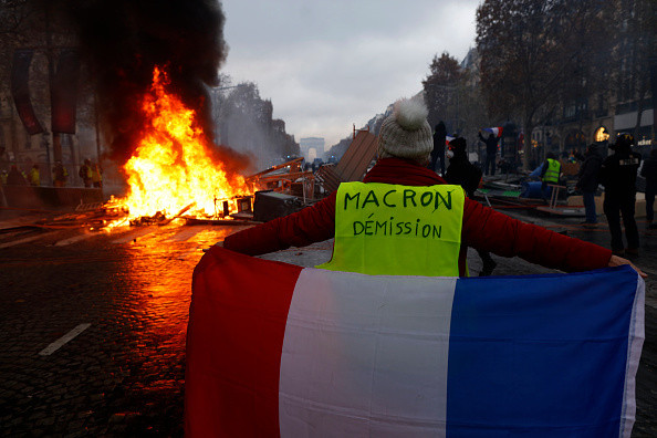 proteste paris 24 -25 noiembrie - 19