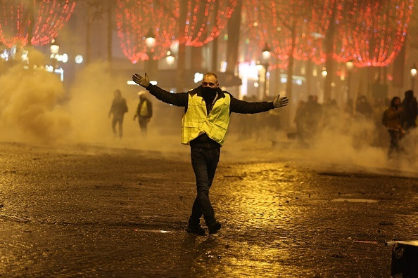 proteste paris 24 -25 noiembrie - 20