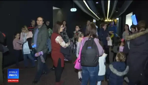 O lansare de carte a adunat zeci de donații pentru primul spital de Oncologie Pediatrică din România