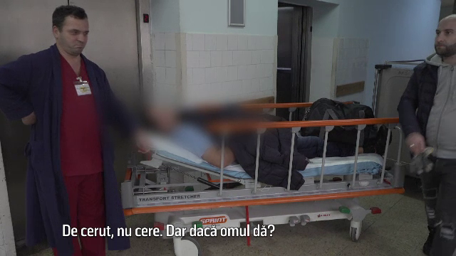 CAMERA ASCUNSĂ. De ce mai dau românii șpagă în spitale, deși medicii au salarii de zeci de mii de lei