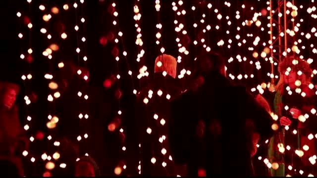 Locul pe care trebuie să-l vizitați dacă ajungeți la Londra în acest sezon