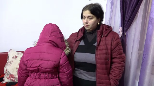 Zeci de familii din Buzău tremură de frig în propriile case, din cauza furnizorului local: „Noi ce facem?”