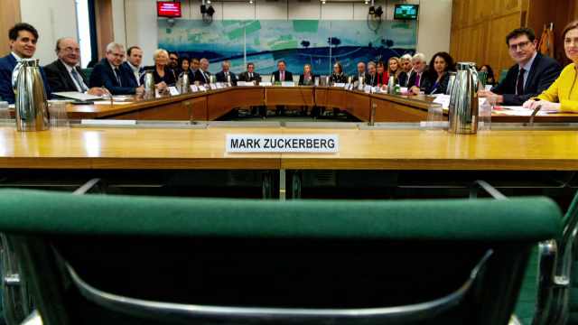 Parlamentari din mai multe ţări au criticat efectul Facebook asupra democrației