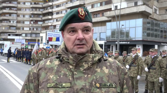 Cum se pregătește orașul Marii Uniri pentru Ziua Națională. 1.800 de militari vor defila la paradă