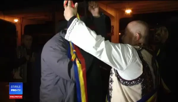 100 de oameni din Timiș au plecat într-o călătorie simbolică cu trenul, la Alba Iulia