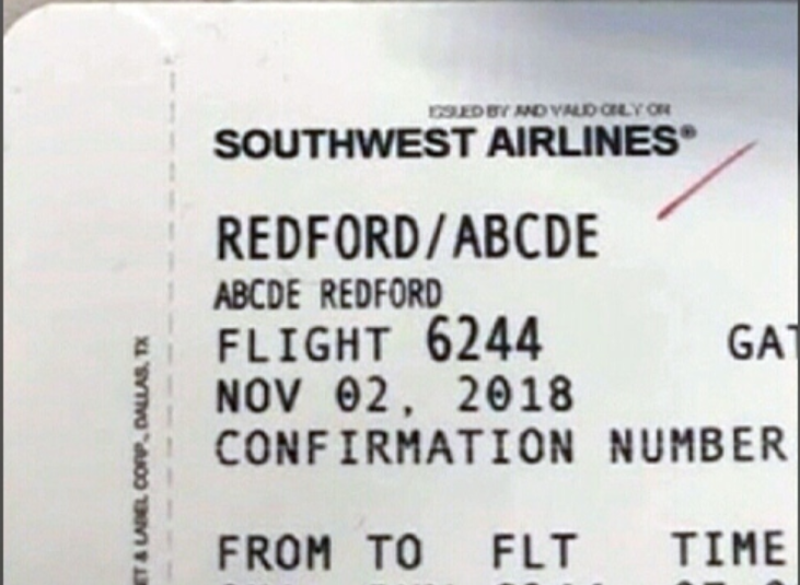 O fetiţă, umilită pe aeroport din cauza numelui. Ce prenume are copila