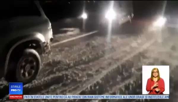 Viscolul a făcut ravagii în județul Constanța. Carosabilul s-a transformat în patinoar