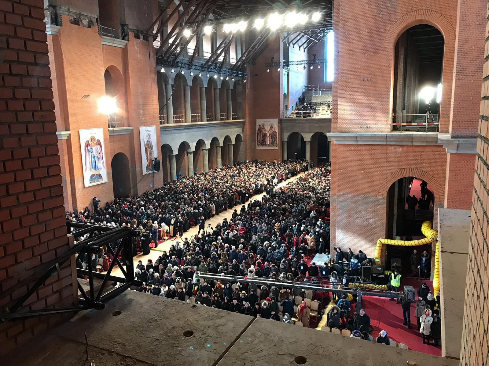 Topul celor mai religioase națiuni din Europa. Locul pe care îl ocupă România