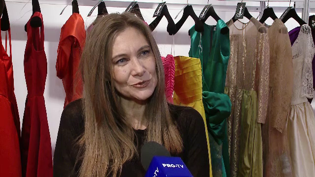 O tânără cu probleme locomotorii, ajutată de designerii români pentru a se opera în Turcia