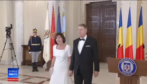 Recepţie la Cotroceni, de 1 Decembrie: ”Este o onoare și mândrie că facem parte din această națiune”