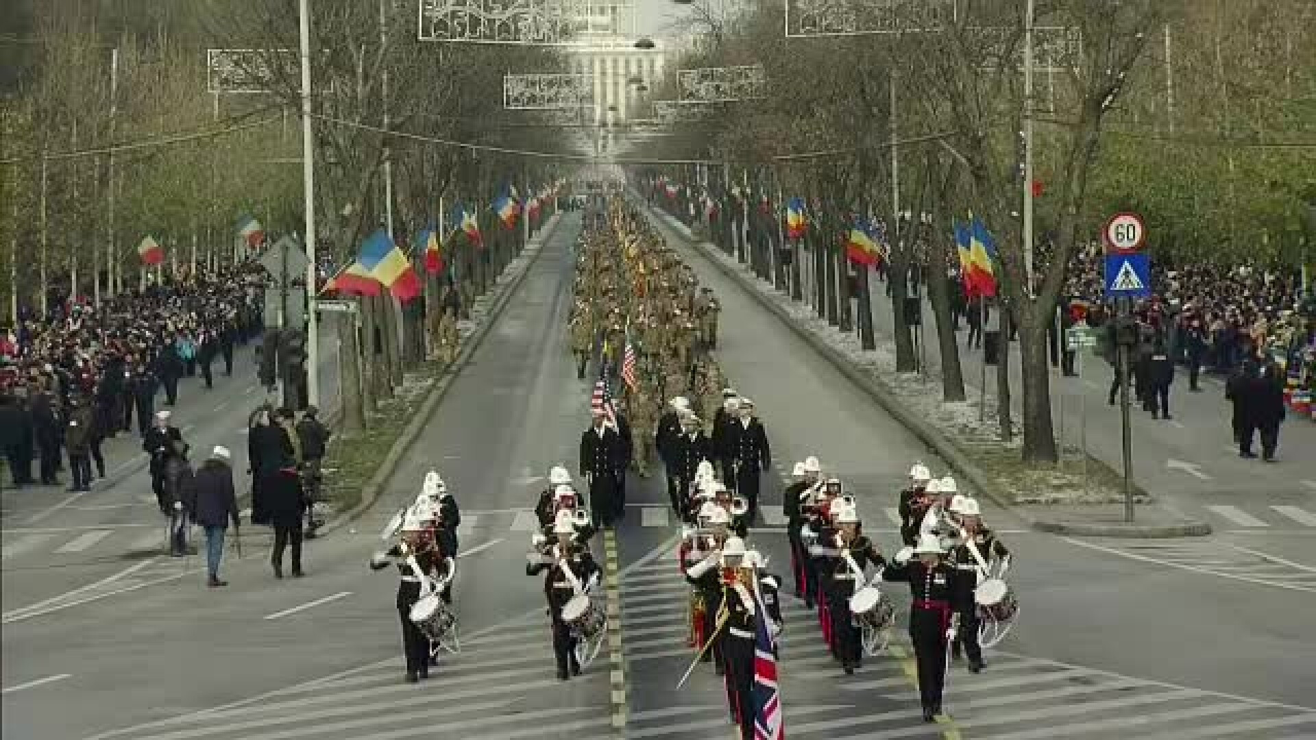 militari britanici la parada de 1 decembrie