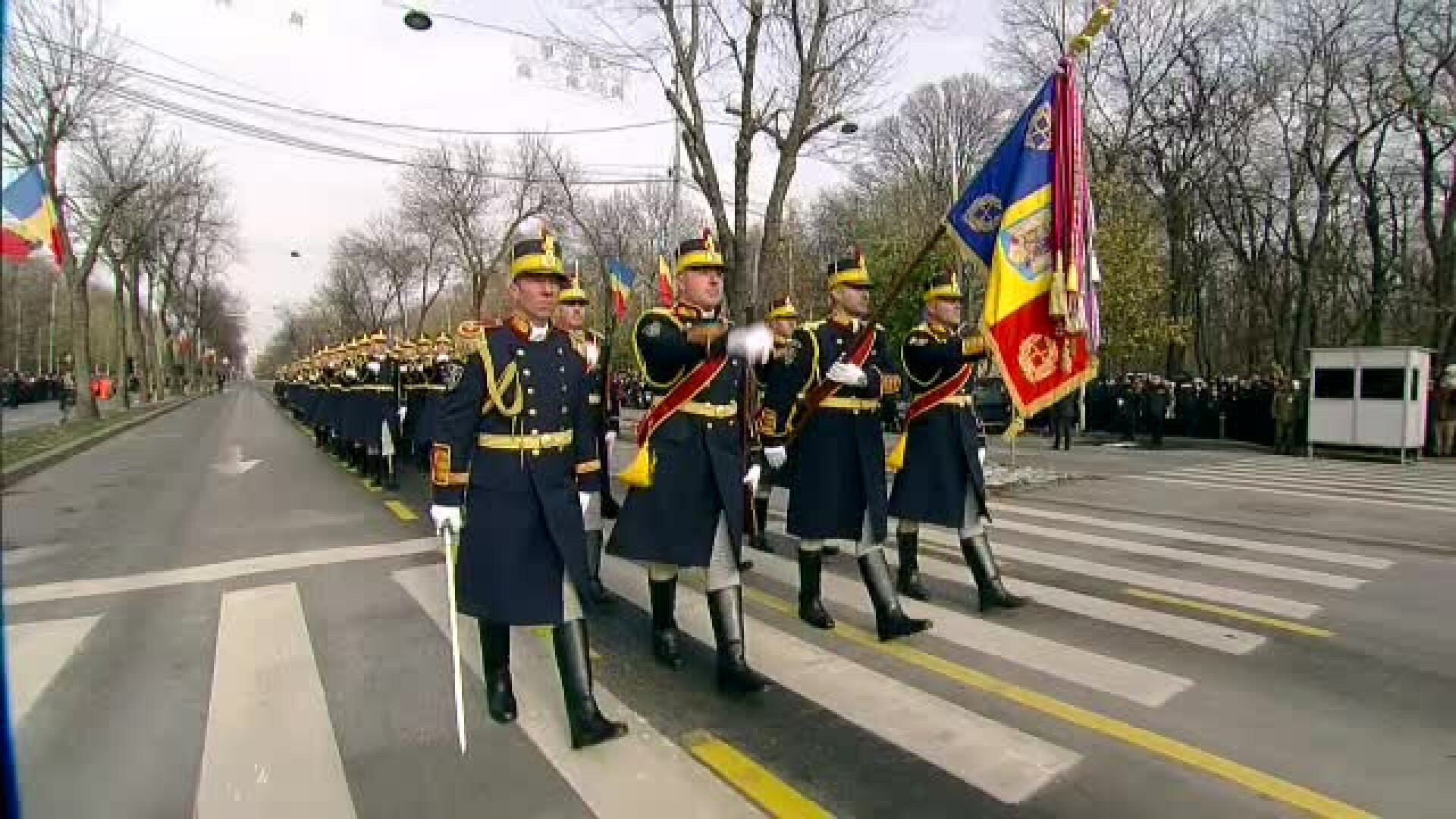 regimentul de garda la parada de 1 Decembrie