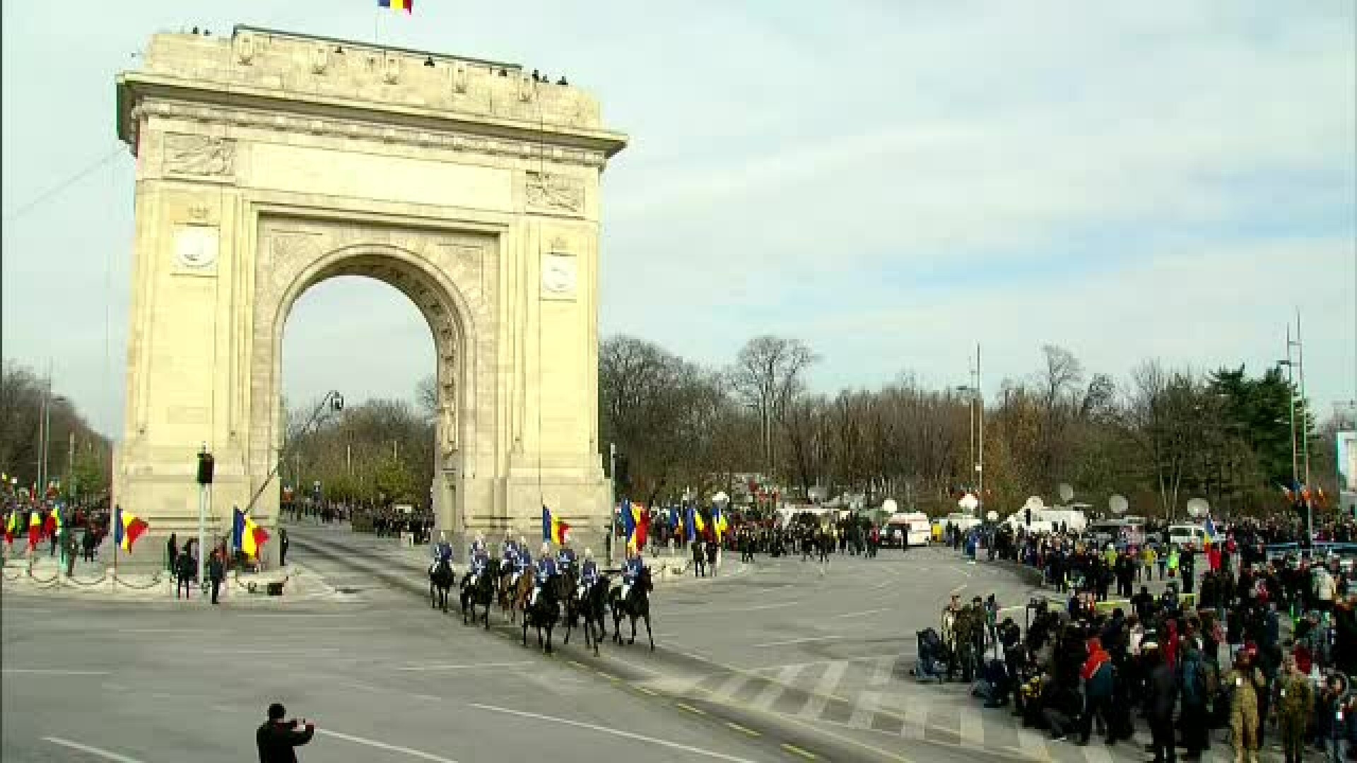 cavaleristi la parada de 1 Decembrie