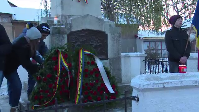 Sate infratite de centenar