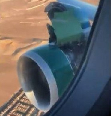 Clipe de coșmar pentru pasagerii unui avion, după ce un motor s-a dezintegrat, în zbor