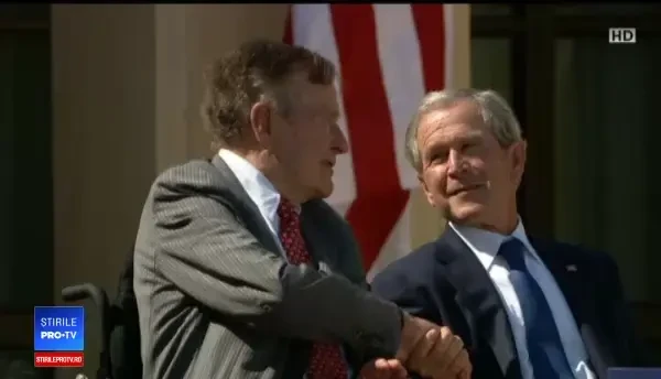 Ultimele cuvinte ale lui George Bush Sr. Ce i-a spus fiului său la telefon