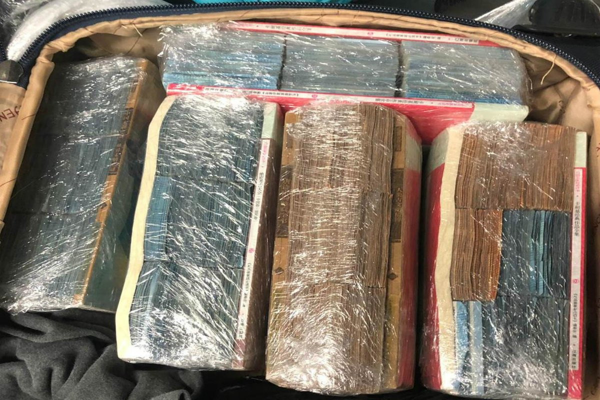 Descoperire uluitoare în bagajul unui tânăr care voia să ia un zbor din Dusseldorf spre China