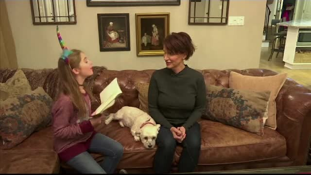 Cadourile de sărbători care le fac mai mult rău copiilor. Specialiştii recomandă cutii goale