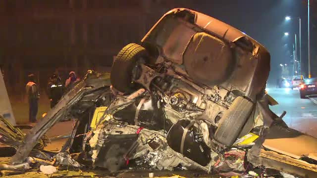 Un tânăr s-ar fi sinucis în ziua sentinței de divorț. Mașina, distrusă 100%