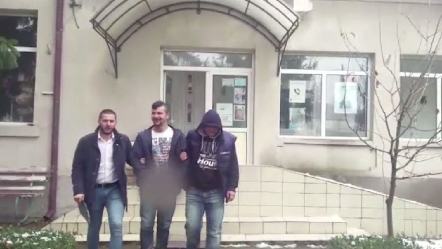 Femeie de 58 de ani, violată de un adolescent. Cum s-a apărat agresorul în fața anchetatorilor