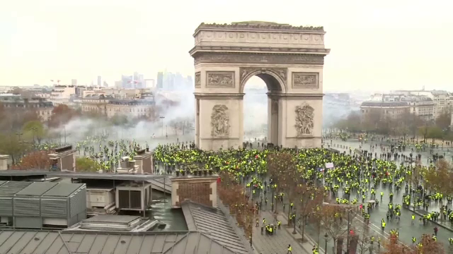Noi proteste anunțate la Paris. "Violenţe foarte mari" ar putea avea loc sâmbătă