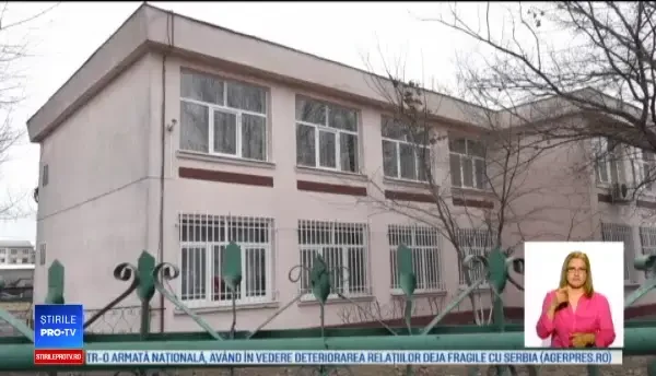 Copil de 3 ani, agresat la o grădiniță din Focșani. Părinții au descoperit urme de degete pe gâtul lui