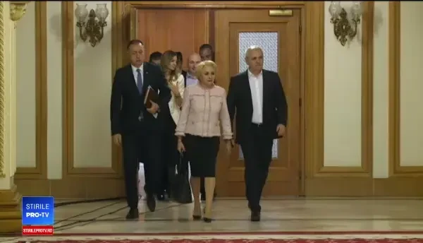 Guvernul sesizează CCR pentru că președintele Iohannis amână numirile la Dezvoltare şi Transporturi