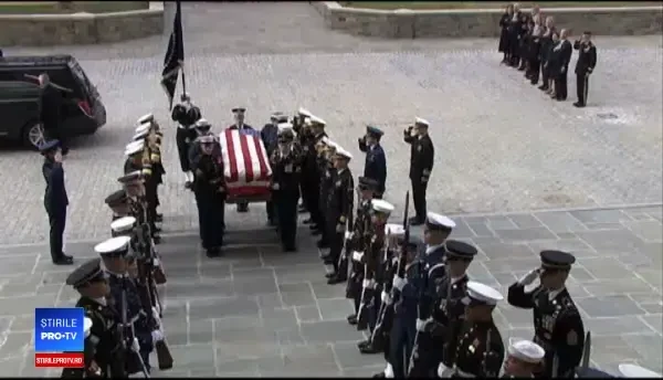 George Bush Sr., înhumat în Texas, lângă soția sa. Ultim omagiu emoționant adus de fiul său