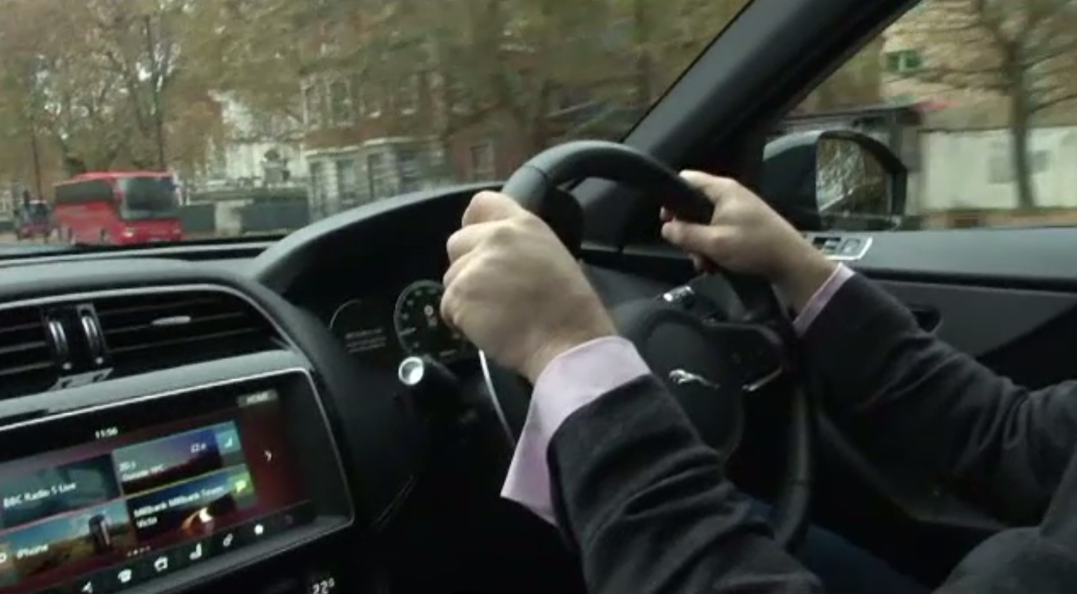 Gadget-ul care purifică aerul din mașină. Cum se montează și care sunt beneficiile