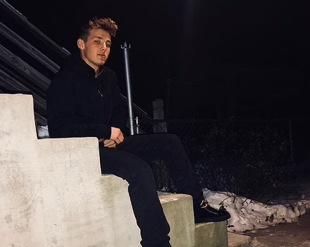 Gestul extrem la care a recurs un adolescent pentru a căpăta faimă în online. A sângerat două zile